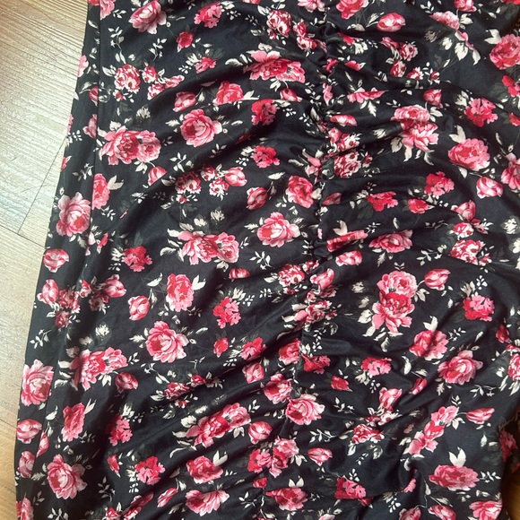 SHEIN Black Floral Off-Shoulder Dress - Picture 6 of 7
